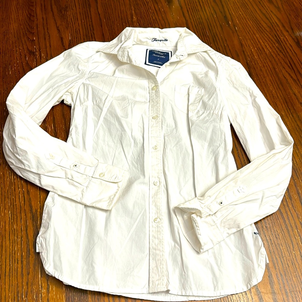 White American Eagle Button Down Top sz 6